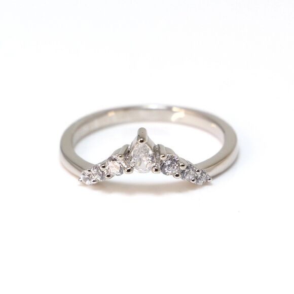 Elegant Silver Gemstone Statement Ring - Handmade 925 Sterling Silver Accessory - Picture 3 of 9